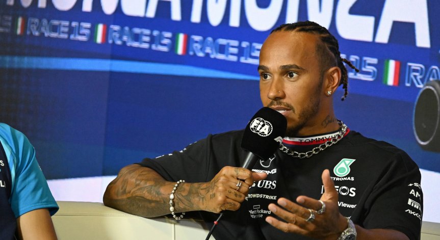 Люис Хамилтън ще получава огромни суми по новия договор с 