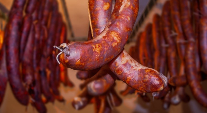 Спряха опасен суджук със салмонела