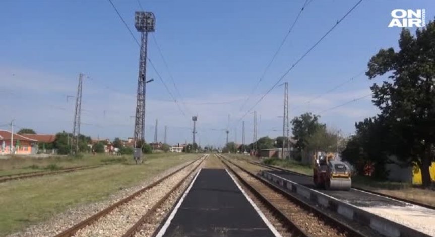 11-годишно момче с опасност за живота след екстремно селфи върху влак