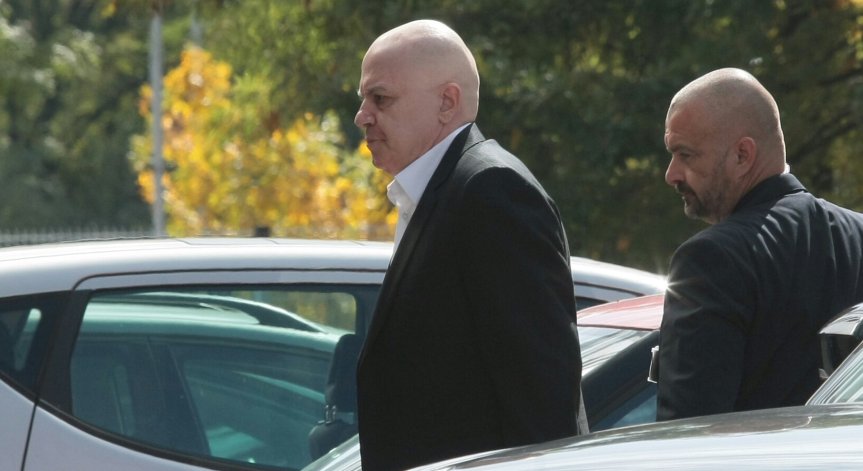 Трифонов: Извратено е - анонимна партия без депутати взе 637 хил. лв. партийна субсидия