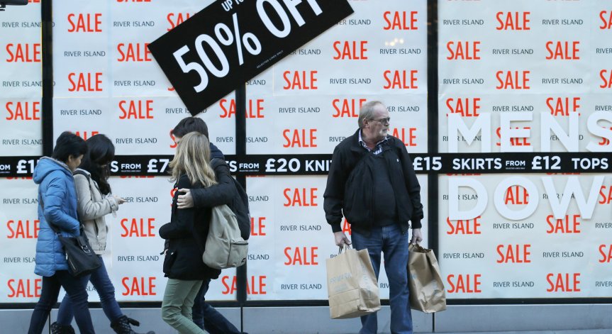 Британските търговци на дребно с разочароващи резултати около Коледа