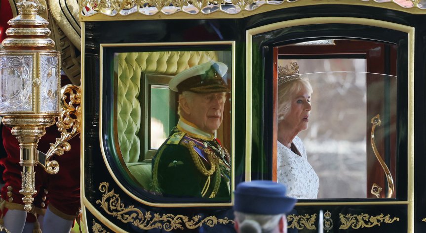Тревоги за здравето на Чарлз III, Камила се страхува да не изгуби своя крал