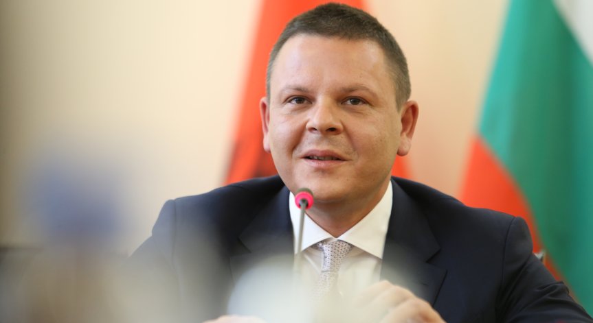 Президентът Радев назначи Христо Алексиев за секретар по икономика