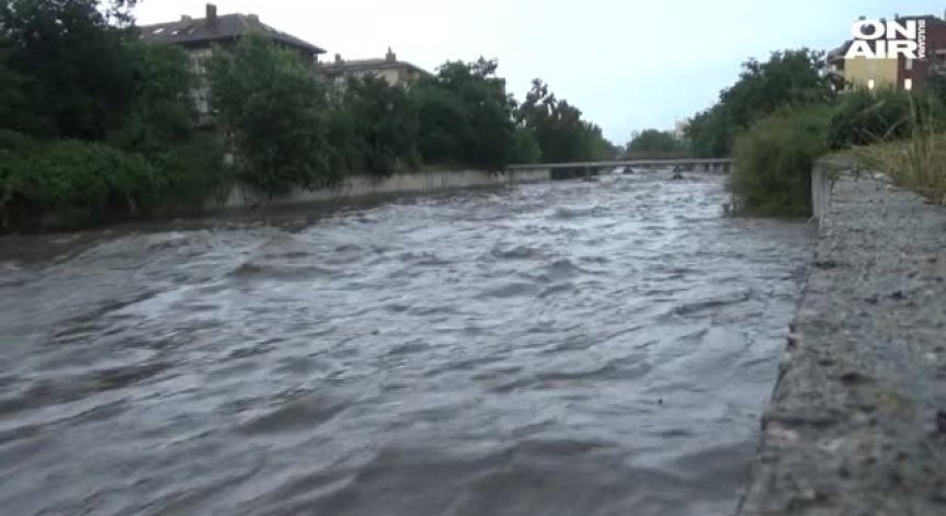 София се възстановява след поройния дъжд с нови ремонти