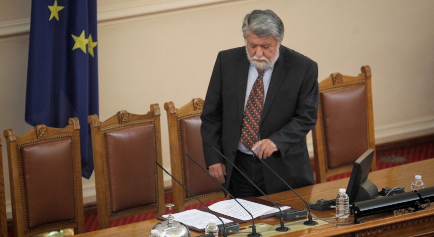 Вежди Рашидов обяви, че напуска парламента, ГЕРБ и политиката