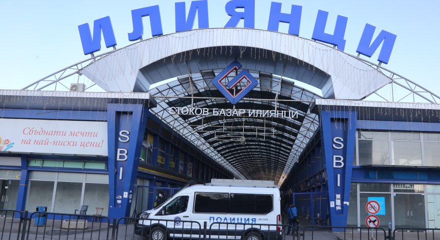 Повдигнаха обвинение на шофьора, прегазил дете на базар 