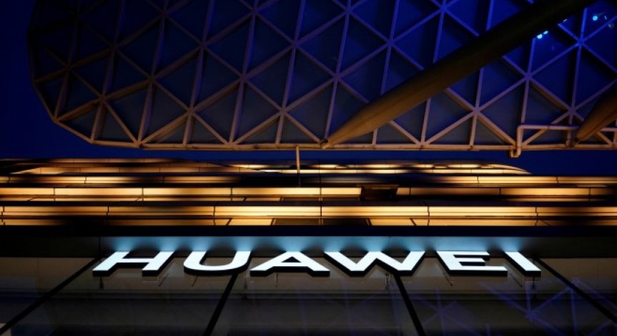 Huawei очаква 40-60% спад в международните продажби на смартфони