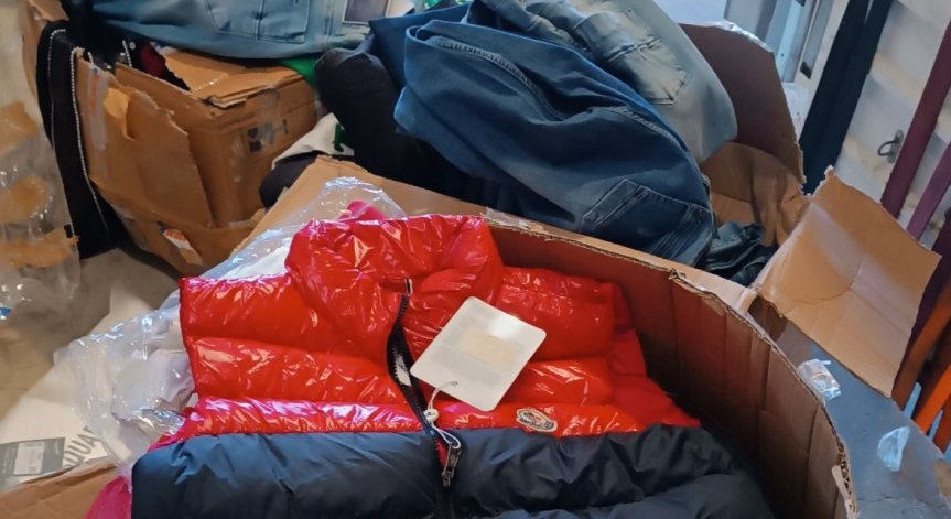 Митничари спряха над 1 000 