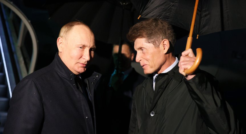 Путин пристигна на полигон, където се провеждат военни учения с китайски сили