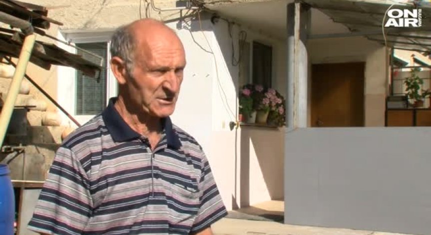 Пенсионер се бори за дръвчетата в частната си гора 