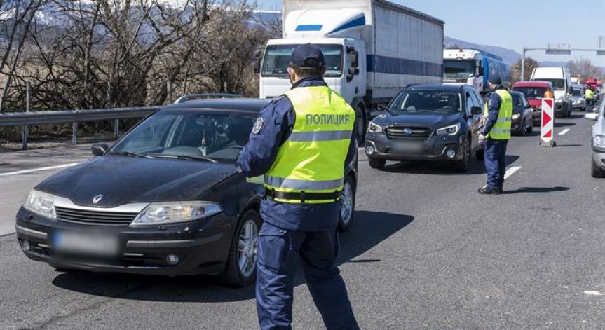 МВР хвана нови 23 пияни и 21 дрогирани зад волана