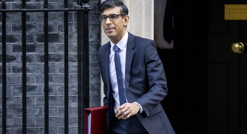 Сунак: Ще обучаваме украински войници, морски пехотинци и пилоти на изтребители