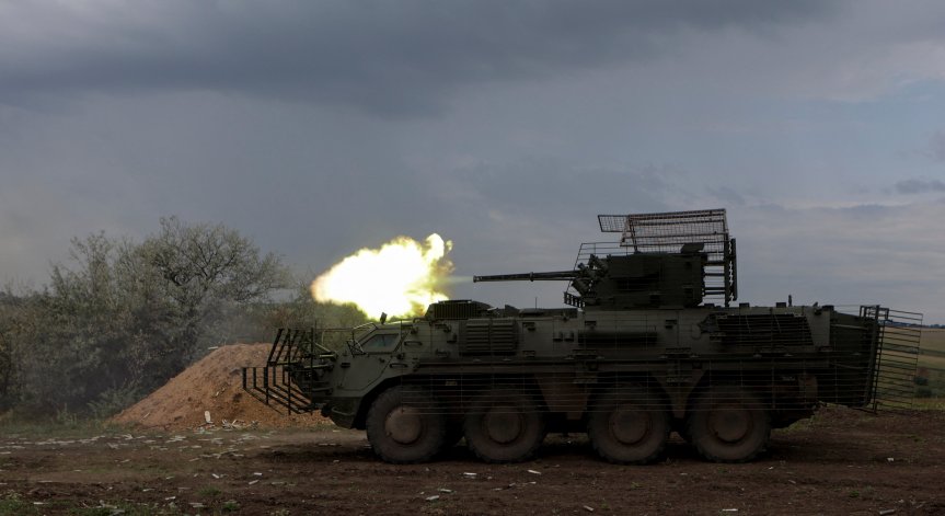 Украйна удари рафинерия в Русия, снабдявала руската армия