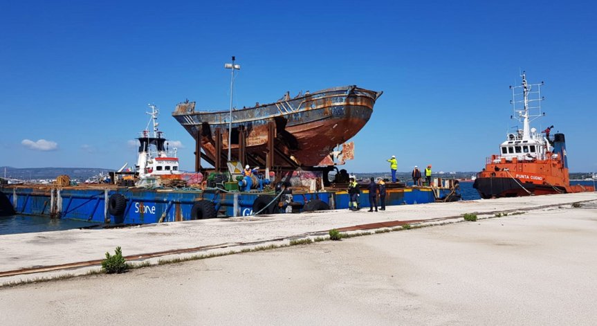 Над 200 спасени мигранти в Италия, половината са непълнолетни