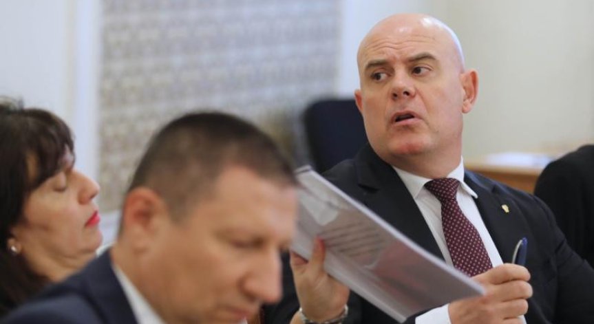 Дишева, ВСС: Има възможност процедурата за освобождаване на Гешев да приключи до края на май