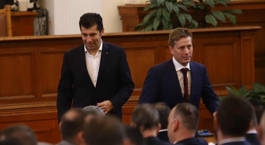 Депутатът от ПП-ДБ Ивайло Шотев подаде оставка