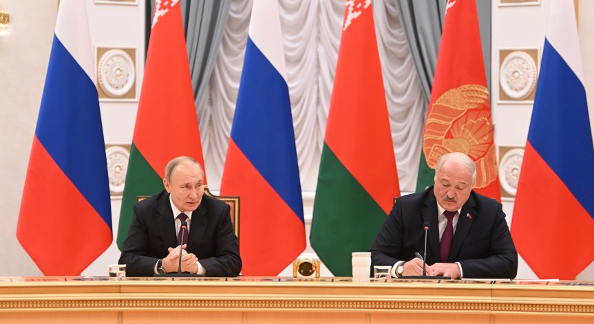 Лукашенко: Путин не принуждава Беларус да участва във военната операция в Украйна