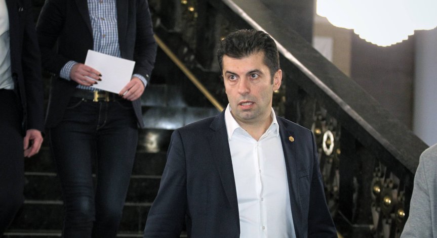 Петков ще търси подкрепа за правителство дори ако вотът на недоверие е успешен