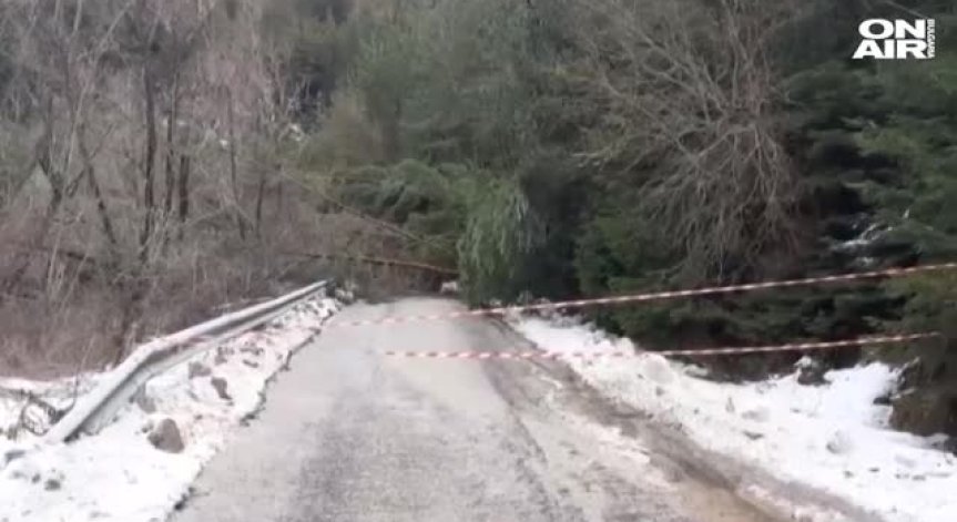 Пропадна пътят Банско - Гоце Делчев край село Места