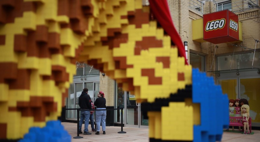 Учени: Инвестирайте в Lego, възвръщаемостта е повече, отколкото при златото