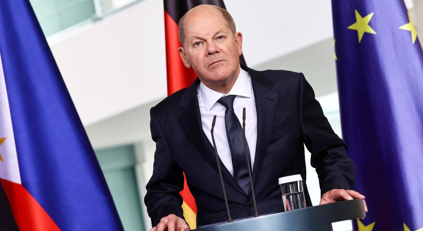 Шолц за изпращането на ракети 