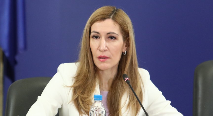 Няма да затварят хотели със случаи на Ковид-19, ще изолират болните в стая