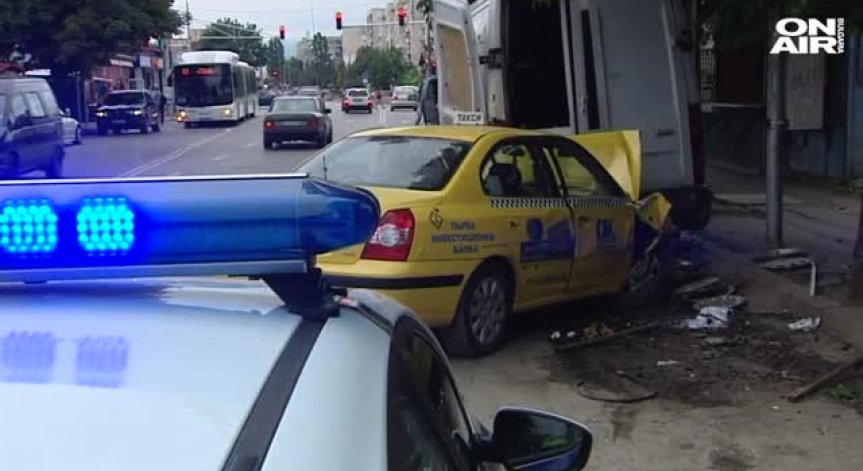 Двамата шофьори, блъснали общо 15 коли в София, се изправят пред съда