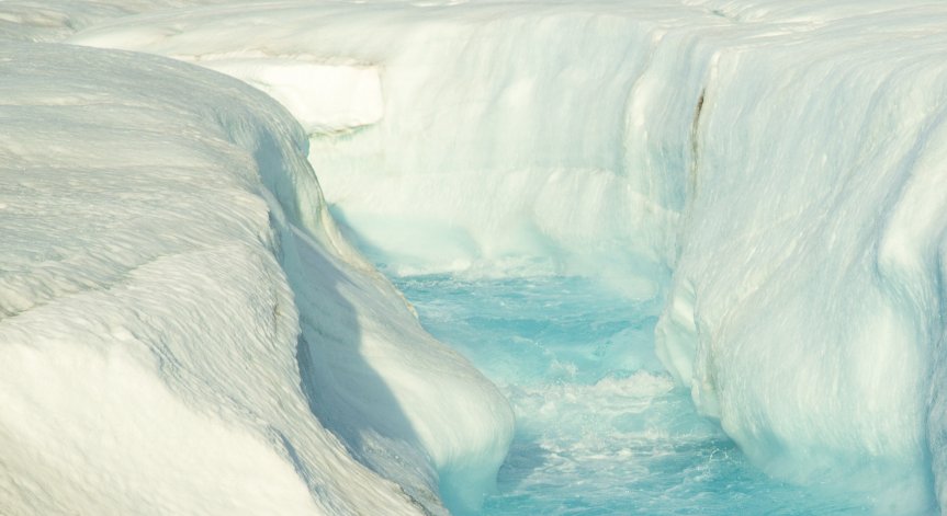 Експерти заявиха, че откриването на тялото показва как климатичните промени ускоряват топенето на ледниците.