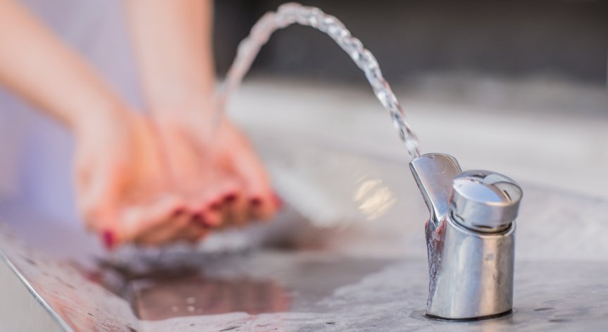 Ще бъде осигурена водоноска, ако спирането е над 12 часа.