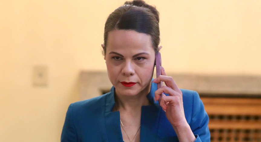 Една сестра за цяла ясла: Какво предвиждат правилата при недостиг на медицински кадри