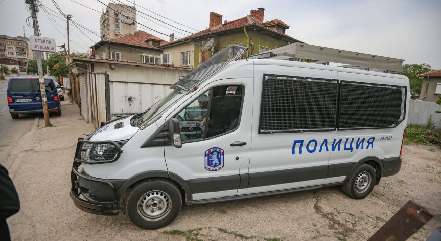 Хванаха двама мъже, отвлекли жена и я принудили да изтегли кредит за 3600 лв.