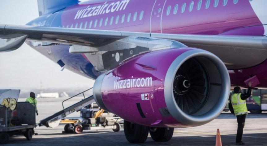 Wizz Air съкращава всеки пети служител и орязва заплати 