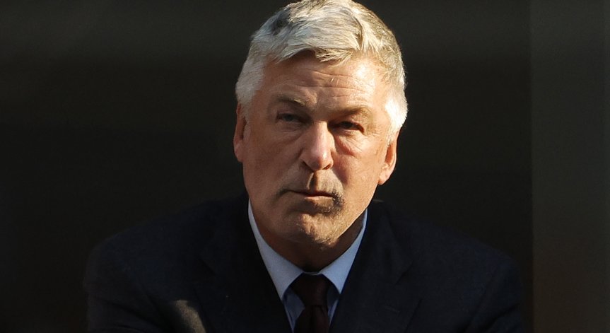 Смекчиха обвиненията срещу Болдуин за убийството на оператор по време на снимки