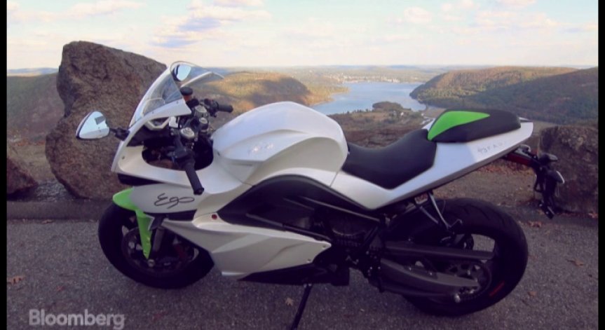 Energica Ego представя електрически мотоциклет