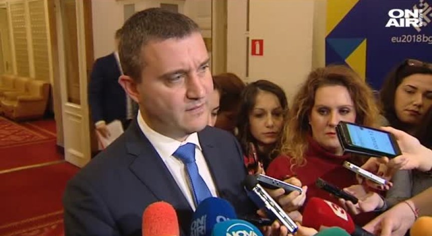 Горанов: Работим активно за влизане в ERM II и еврозоната!