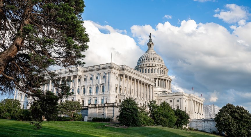 Белият дом усилва дипломатическия натиск за стабилност.