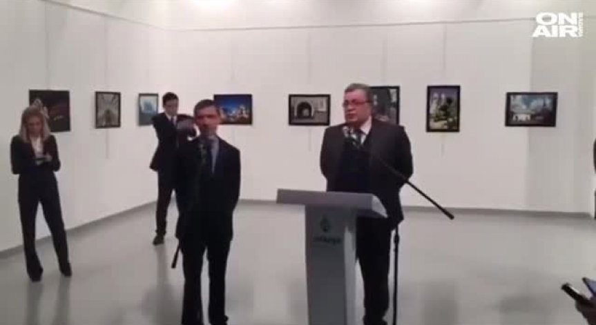 Путин отложи годишната си пресконференция след убийството на руския дипломат