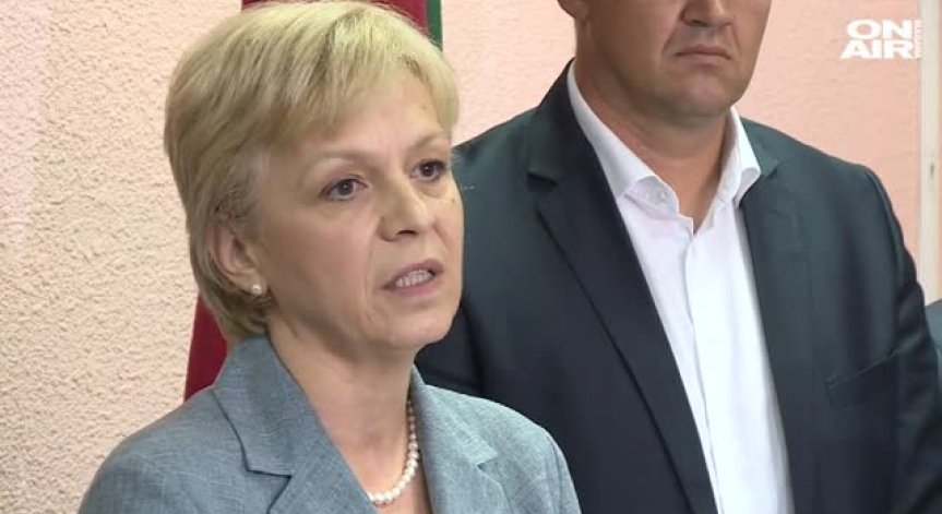 Затягат контрола в бежанските центрове