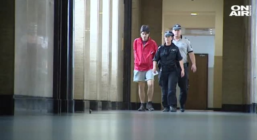 Пуснаха под домашен арест наръгалия момче в софийски тролей 