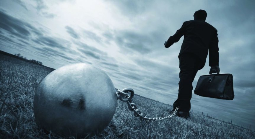 Пирамидата на дълговете