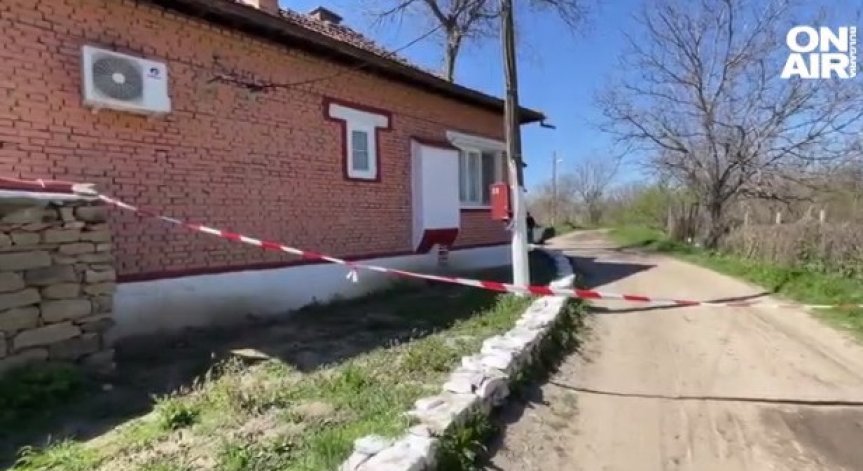Убитата от кучета жена била нападната от домашни животни, открити са с петна от кръв