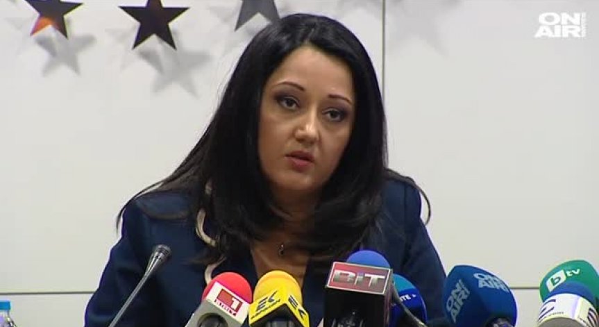 Лиляна Павлова: Служебният кабинет саботира следващото правителство