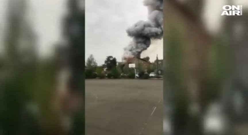 Нов пожар в Париж - този път край двореца 