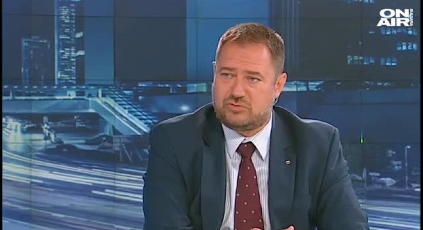 Петър Харалампиев излиза от ареста срещу 100 000 лева