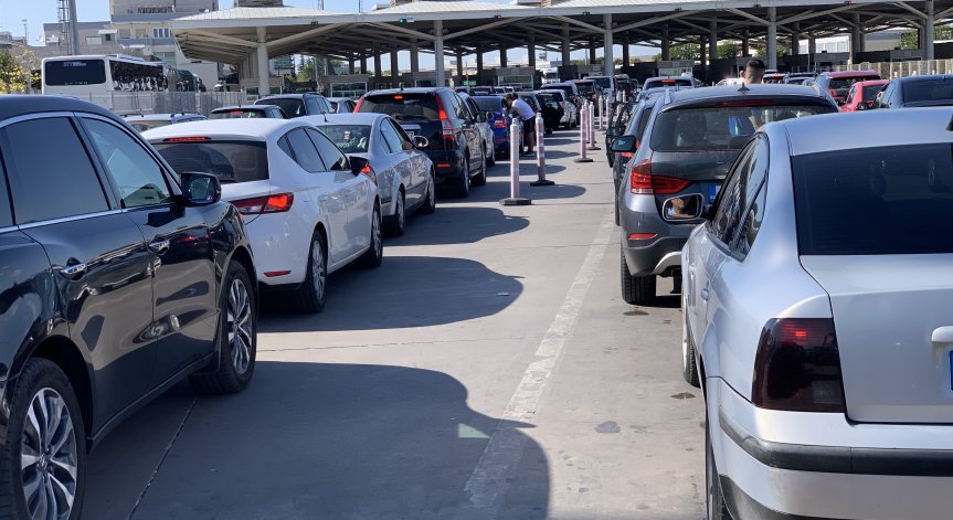 Турция отвори границите си, карантината за чужденци в Гърция е до 15 юни