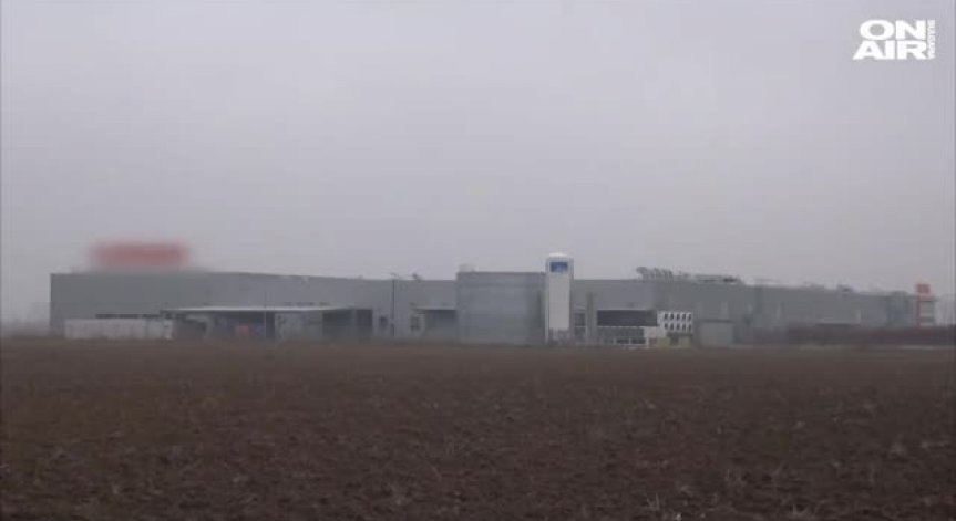 Стотици се натровиха със застояла вода в завод край Пловдив