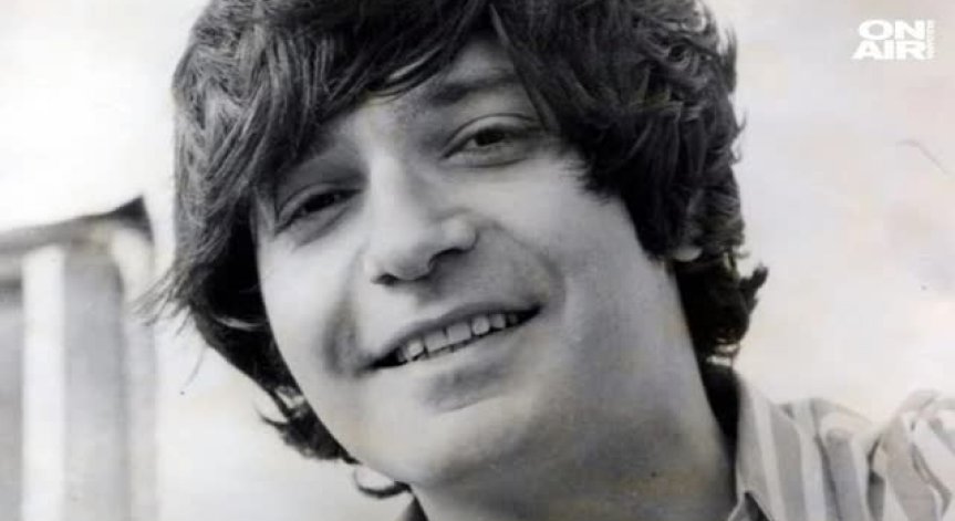 Паметник на големия певец и композитор Емил Димитров се издигна в родния му Плевен