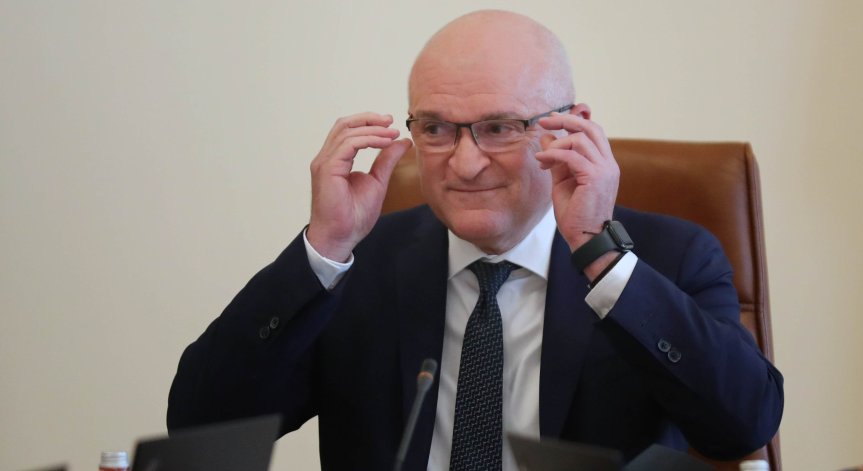 Главчев: Подкрепяме всячески Украйна спрямо възможностите, няма промяна