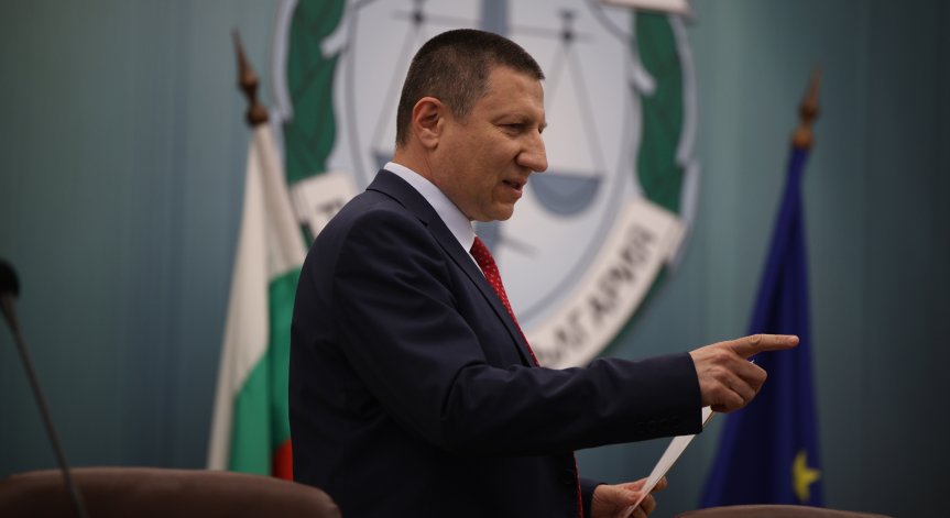 Сарафов изпрати доклад до НС за 
