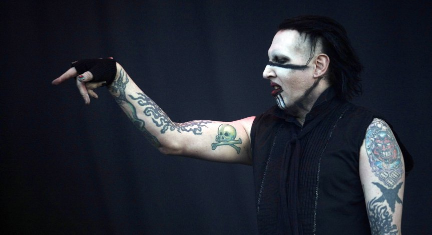 Мерилин Менсън имал стъклена, шумоизолирана 